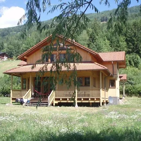 Holiday home Komfortables Vollholzhaus In Fischertratten *