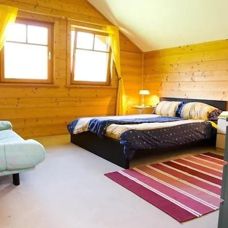 Holiday home Komfortables Vollholzhaus In Fischertratten