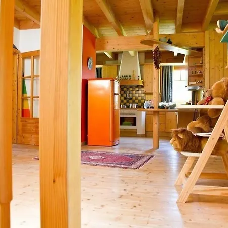 Komfortables Vollholzhaus In Fischertratten