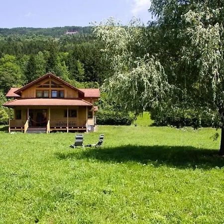 Komfortables Vollholzhaus In Fischertratten